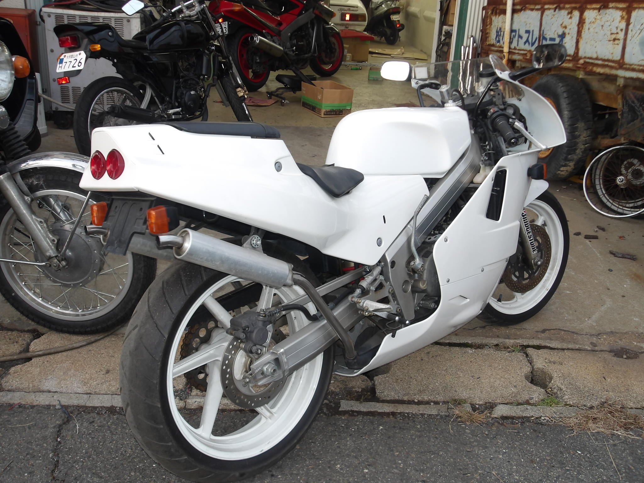 NSR250Rの整備 1: レストアくんのブログ