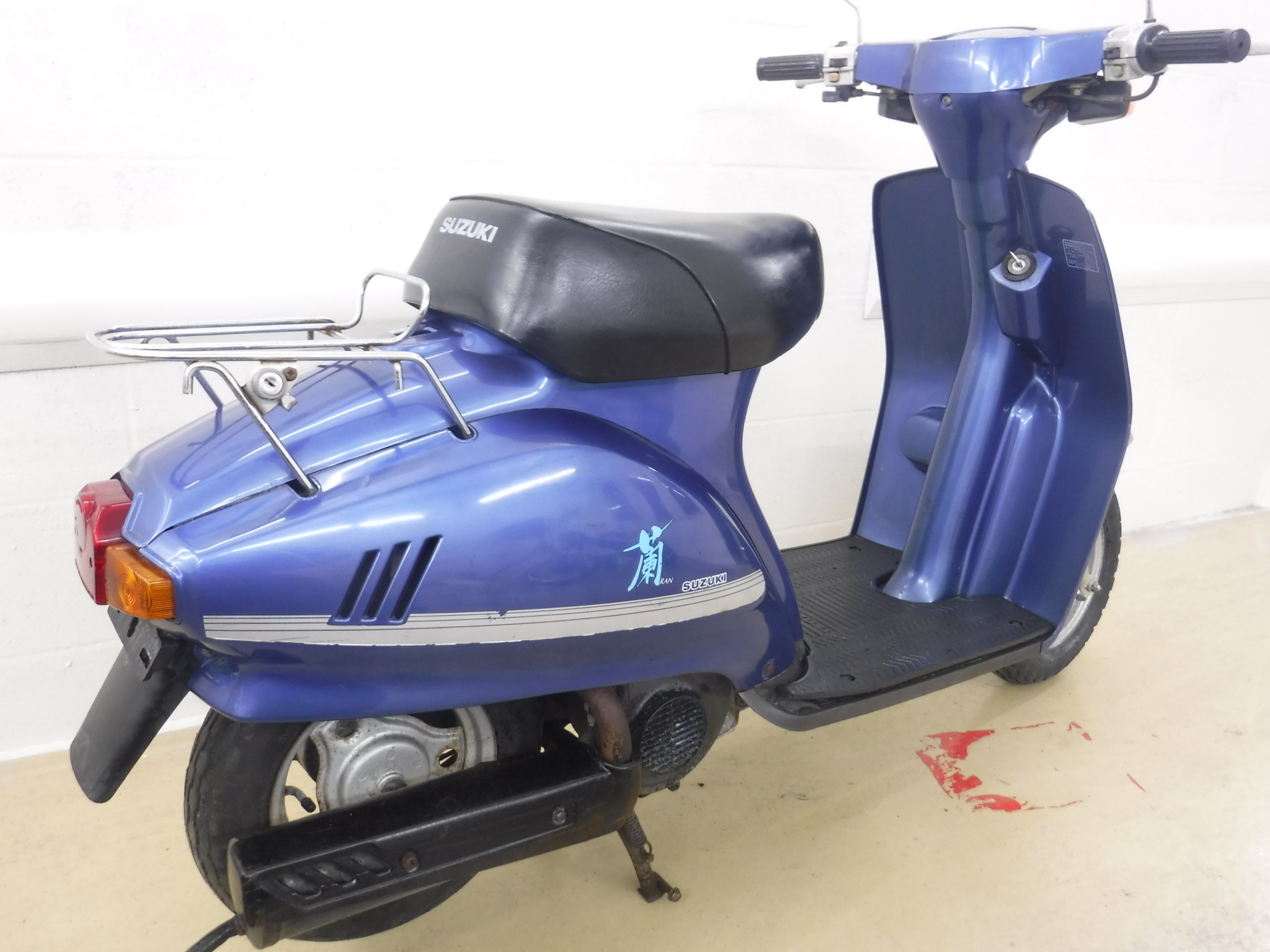 昭和レトロな可愛いスクーター スズキ 蘭 - オートバイ車体