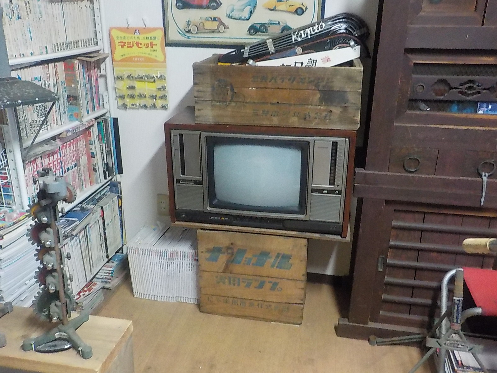 サンヨー家具調カラーテレビ 2: レストアくんのブログ