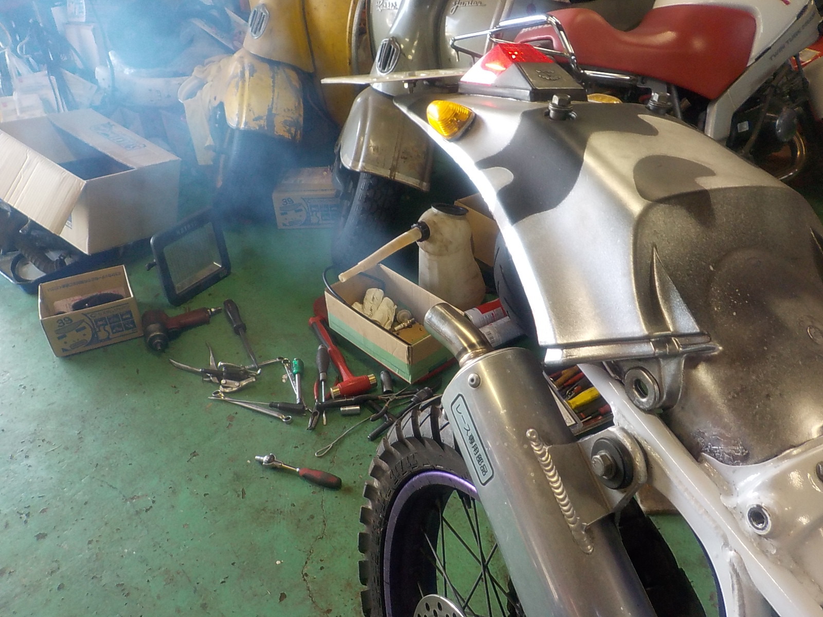 CRM250AR[16ガソリンタンク]検CRM250R｝E 2025年最新Yahoo!オークション -crm 250 タンクの中古品・新品・未