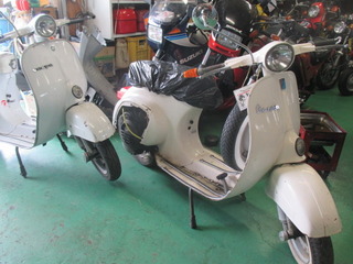 ベスパ50S取り外し 社外左出しチャンバー